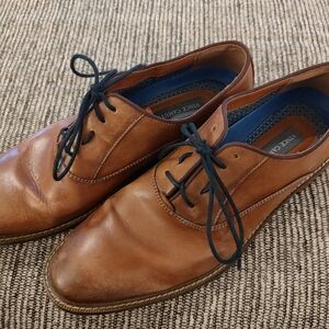 Vince Camuto Brown Leather Oxfords Timeless Style